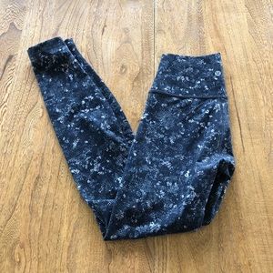 Lululemon wunder under 28”